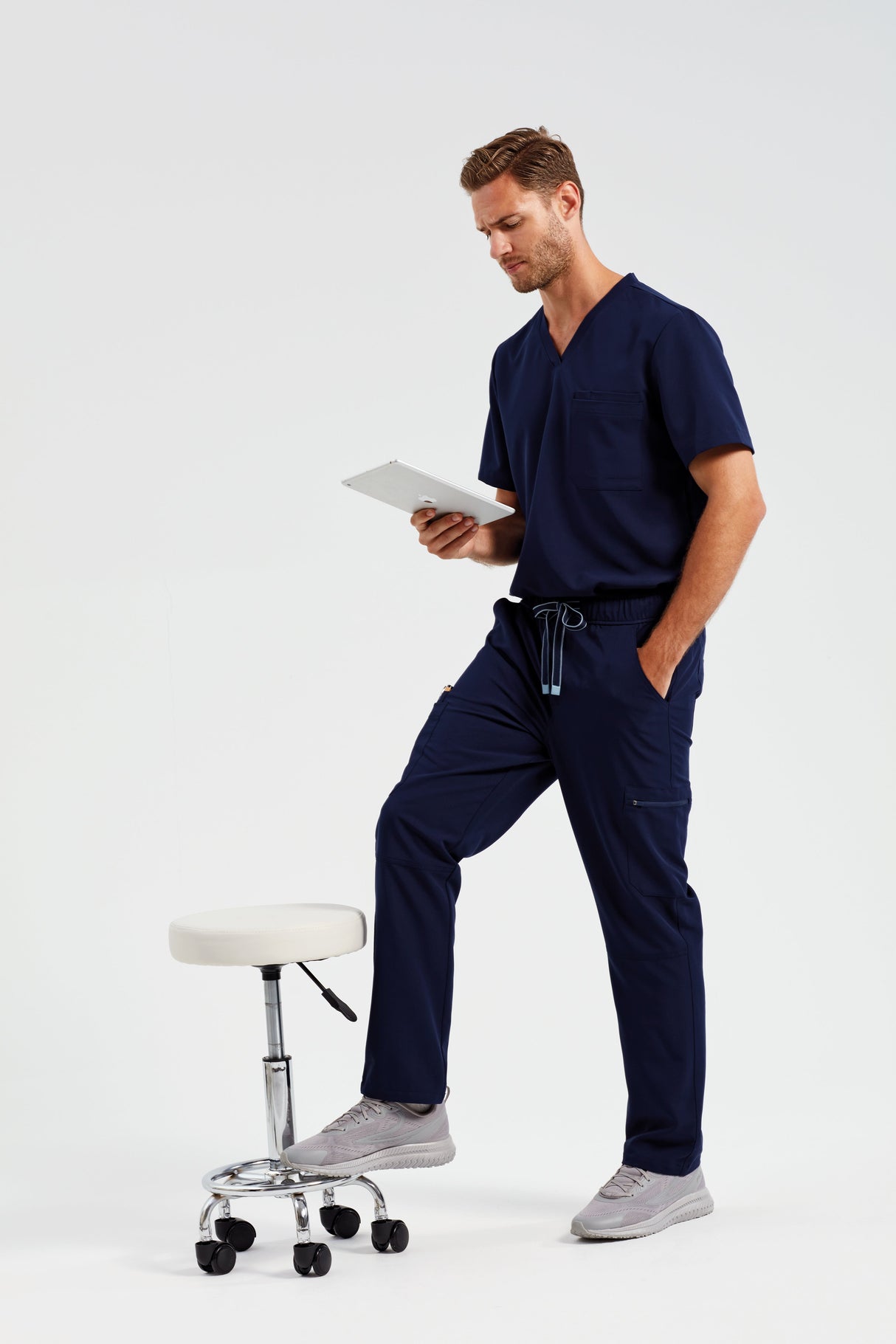 'Relentless' Onna-Stretch Cargo Pants