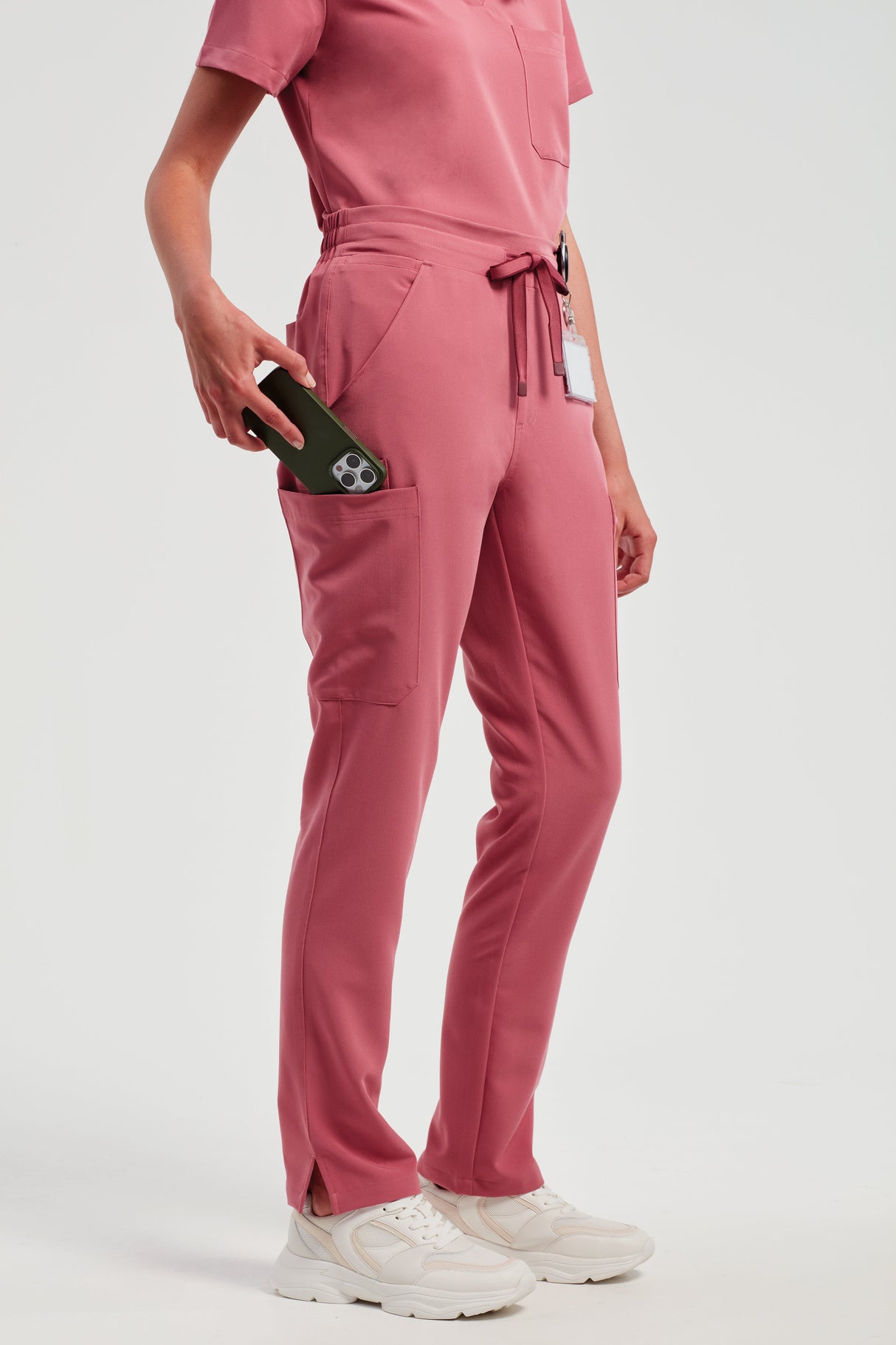 Women's 'Relentless' Onna-Stretch Cargo Pants