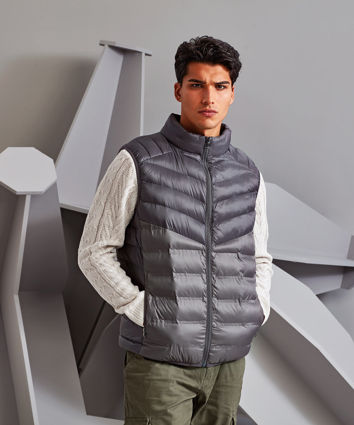 2786 Mantel Moulded Gilet